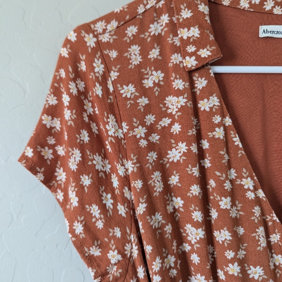 NWT Abercrombie & Fitch Floral Rust Color Midi Dress, Size Small - Picture 3 of 4